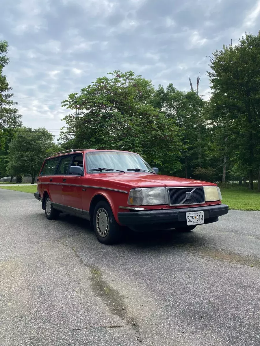 1991 volvo 240 red base