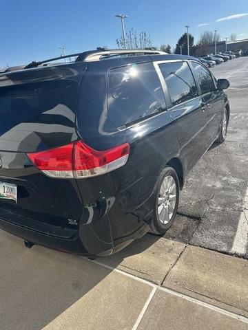 2012 toyota sienna xle