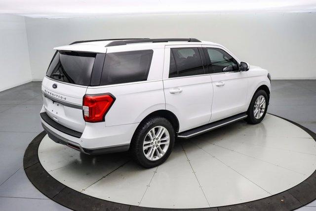 2022 ford expedition xlt