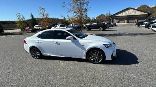 2018 Lexus IS