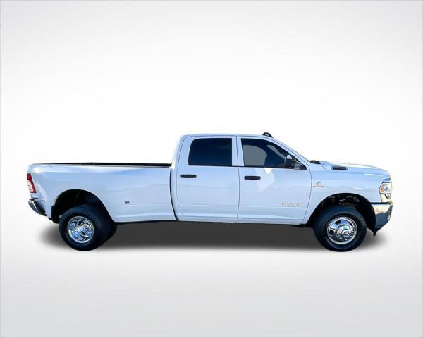 2022 ram 3500 tradesman crew cab 4x4 8' box