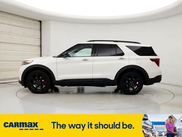 2022 ford explorer st