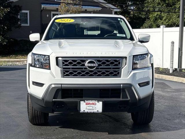 2023 nissan frontier sv