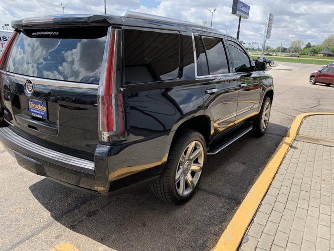 used 2015 cadillac escalade 4wd luxury hastngs, ne 68901 for sale in good samaritan village, nebraska