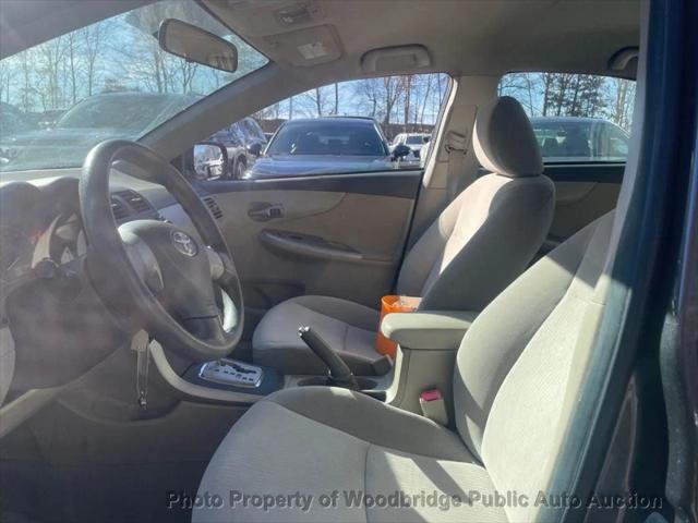 2010 toyota corolla le