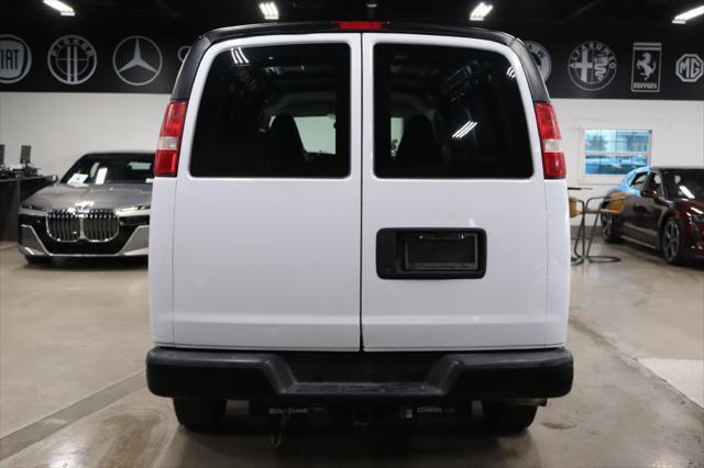 2017 chevrolet express 2500 work van