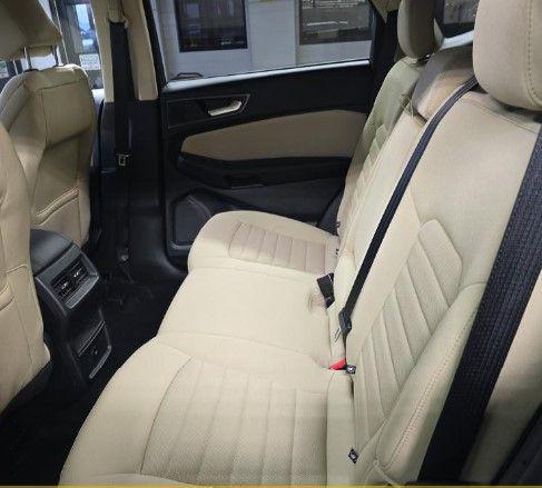 2024 ford edge se