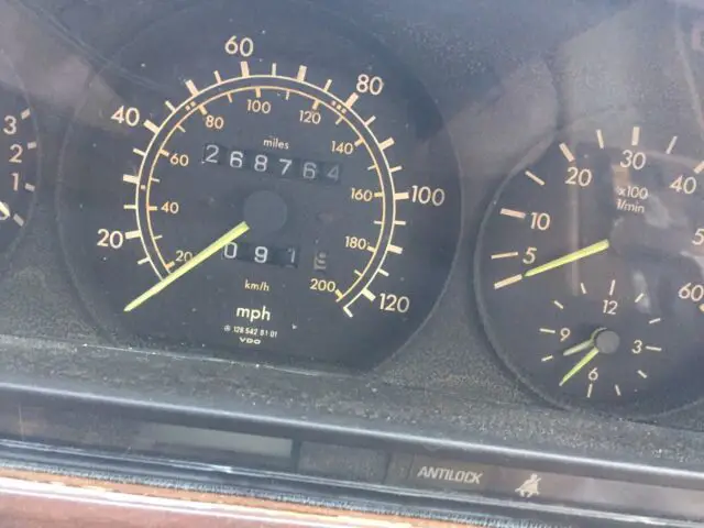 1985 mercedes-benz 300sd sedan red rwd automatic sd