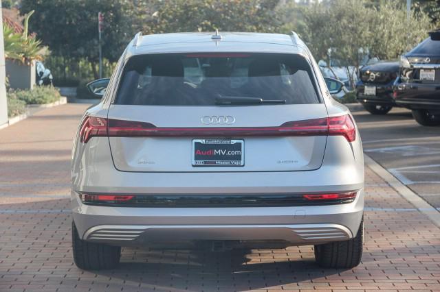 2022 audi e-tron premium plus