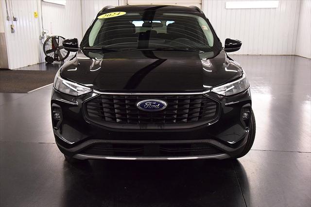 2024 ford escape base