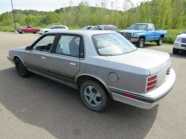 1992 ciera s used 3.3l v6 12v automatic fwd sedan premium