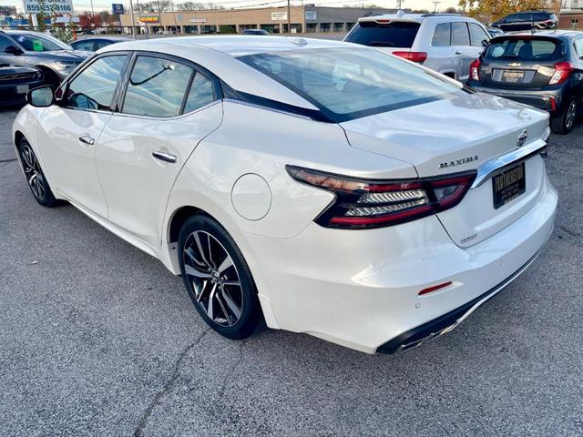 2021 nissan maxima sv