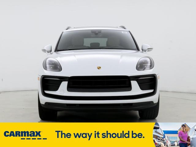 2022 porsche macan