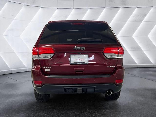2017 jeep grand cherokee laredo