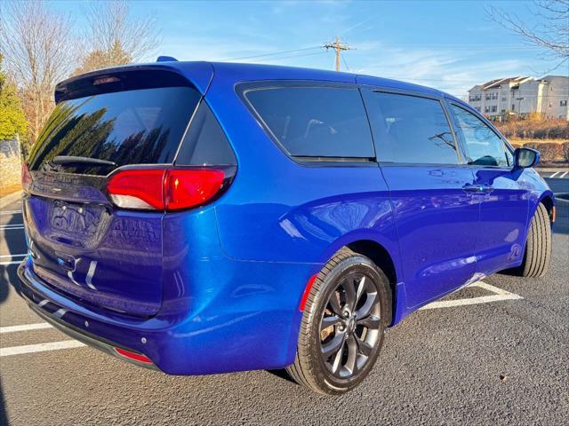 2018 chrysler pacifica touring plus