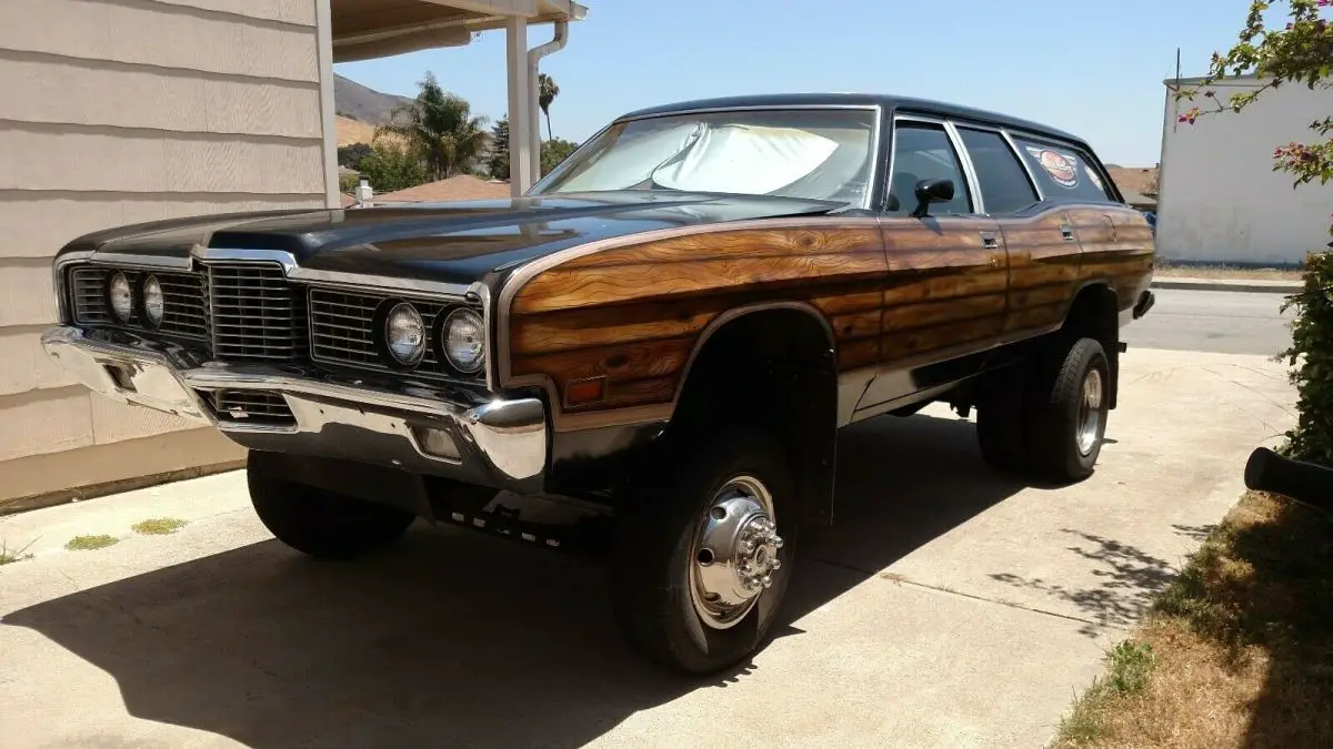 1972 custom woody station wagon on a 1965 ford f-250 3/4 ton dually truck frame