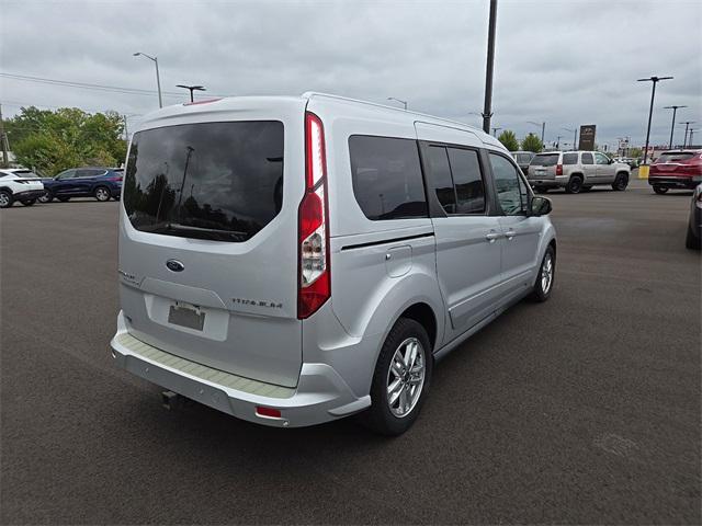 2019 ford transit connect titanium w/rear liftgate