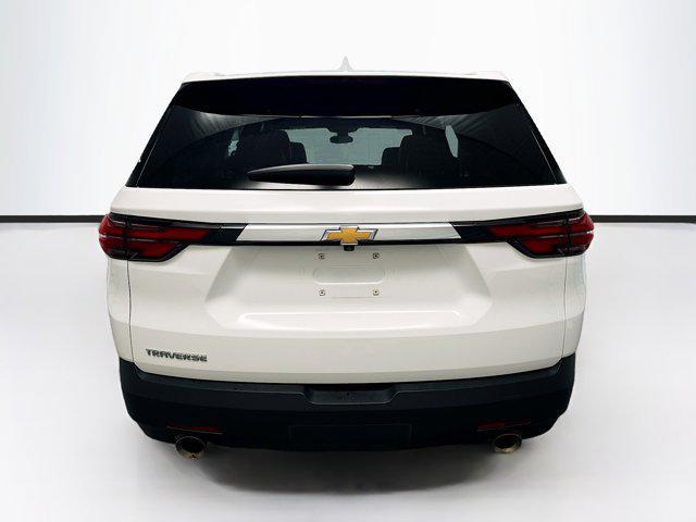 2022 chevrolet traverse ls