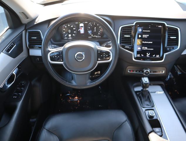 2022 volvo xc90 t5 awd momentum 7p