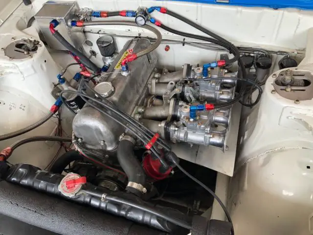 1974 datsun 710 vintage b-sedan race car