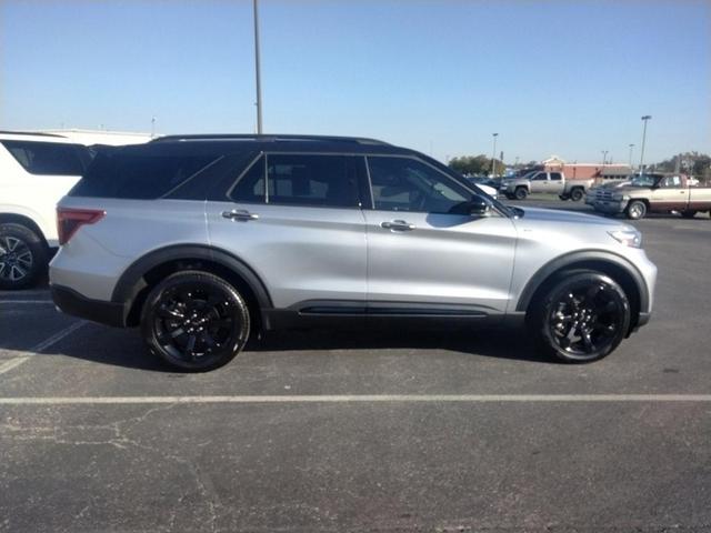 2023 ford explorer st-line
