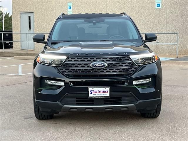 2021 ford explorer xlt