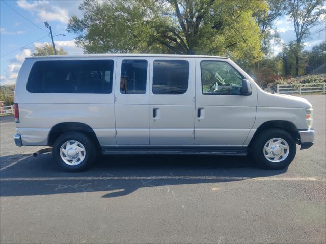 2012 ford e350 super duty xl