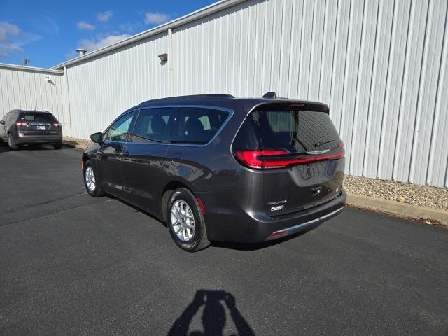 2022 chrysler pacifica touring-l