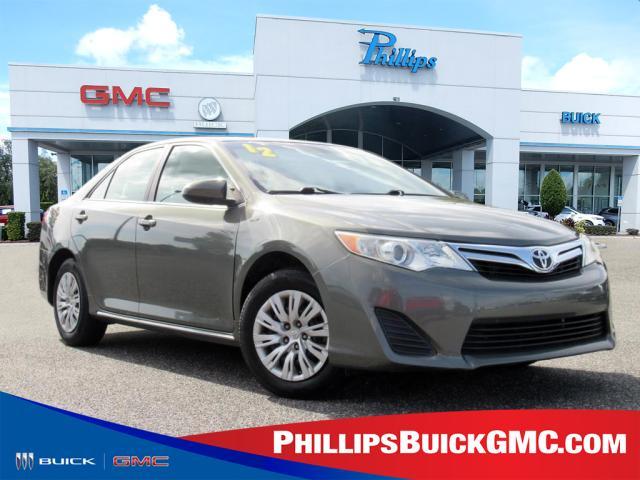 2012 toyota camry le