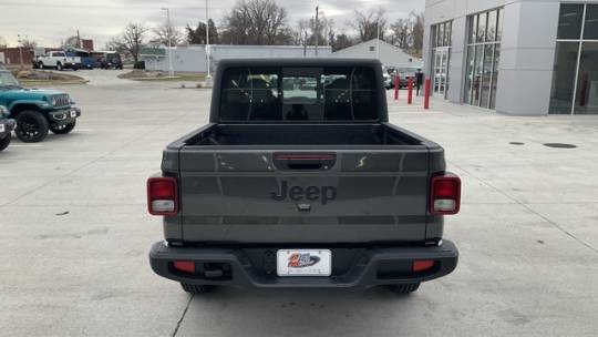 2024 Jeep Gladiator