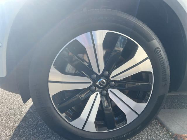 2023 volvo c40 recharge pure electric plus