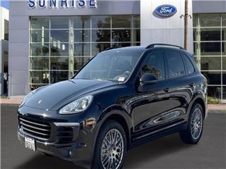 2018 Porsche Cayenne s