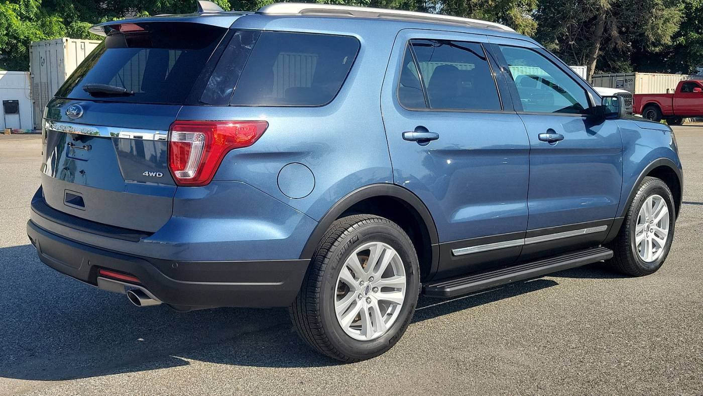 2018 ford explorer xlt