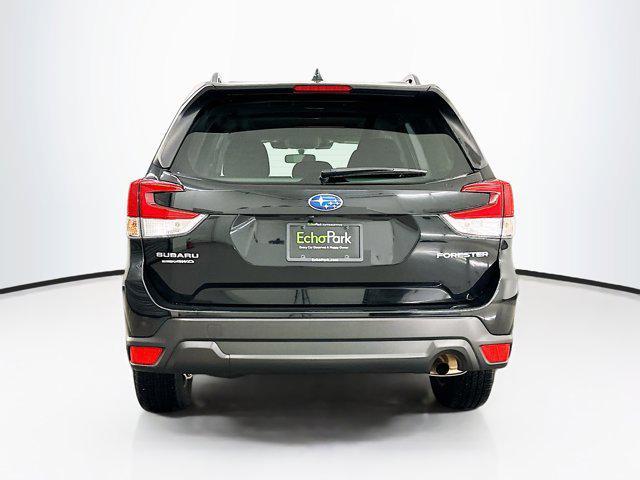 2022 subaru forester premium