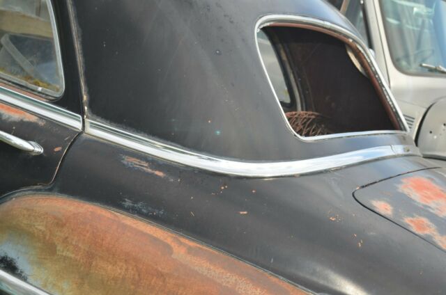 1949 chrysler windsor 4 door sedan