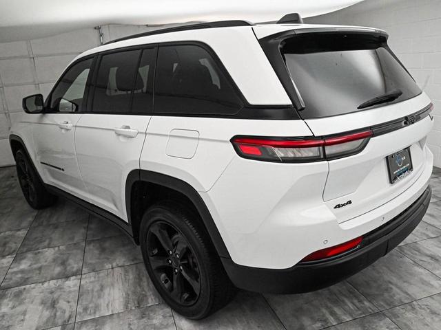 2023 jeep grand cherokee altitude