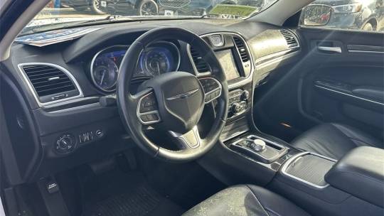2017 Chrysler 300