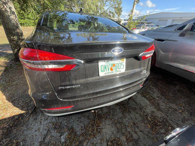 2019 ford fusion hybrid se