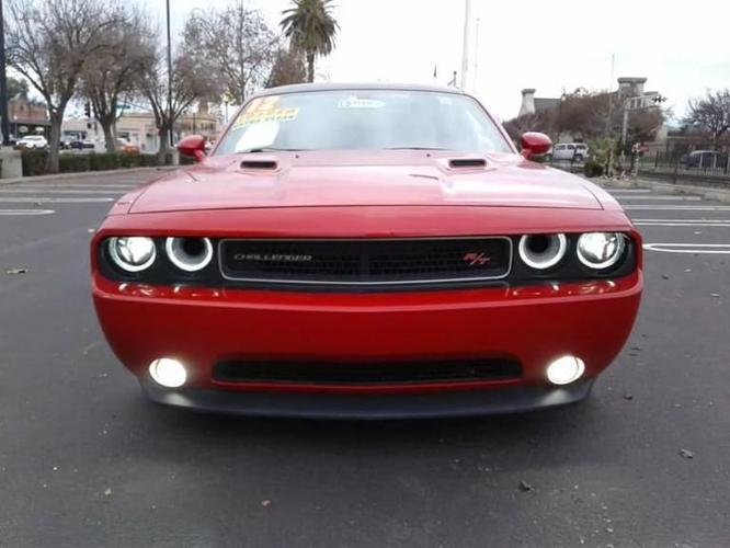 2012 dodge challenger in knights ferry, california