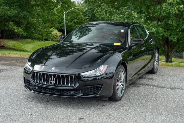 2019 maserati ghibli s q4