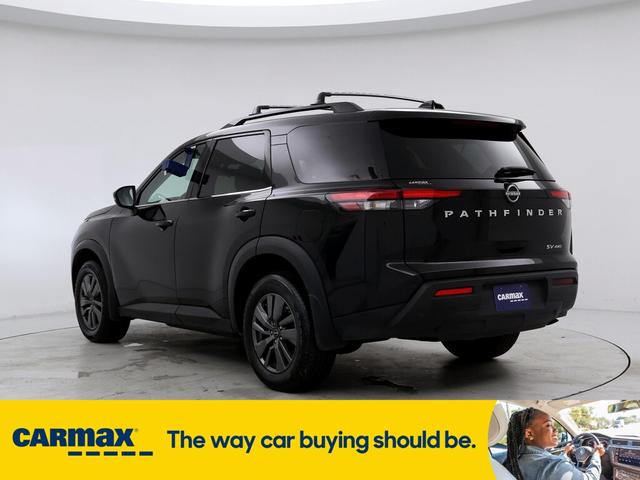 2022 nissan pathfinder sv