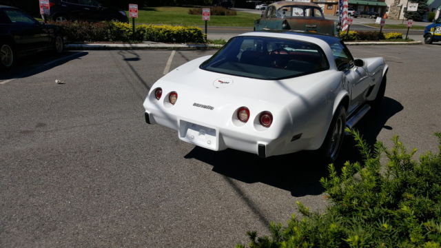 1979 corvette, power windows, performance upgrades, mirror tops,everything works