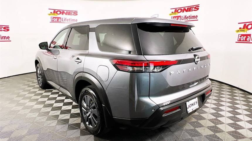 2022 nissan pathfinder s