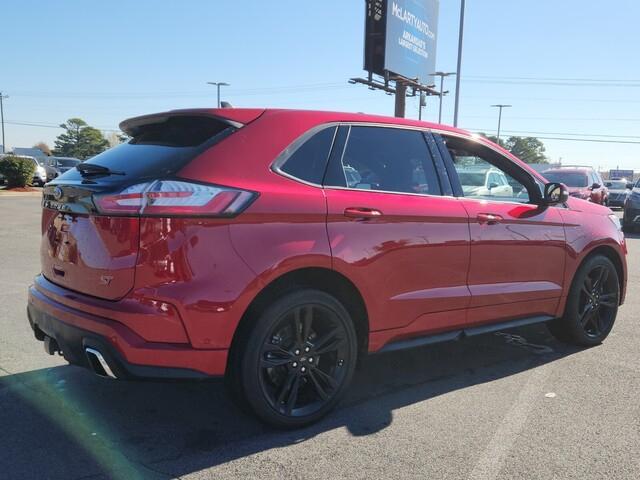 2022 ford edge st
