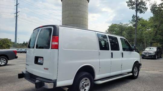 2022 gmc savana 2500