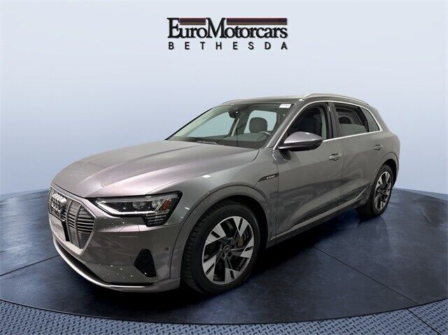 2022 audi e-tron premium plus