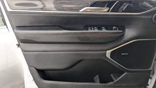 2022 Jeep Wagoneer