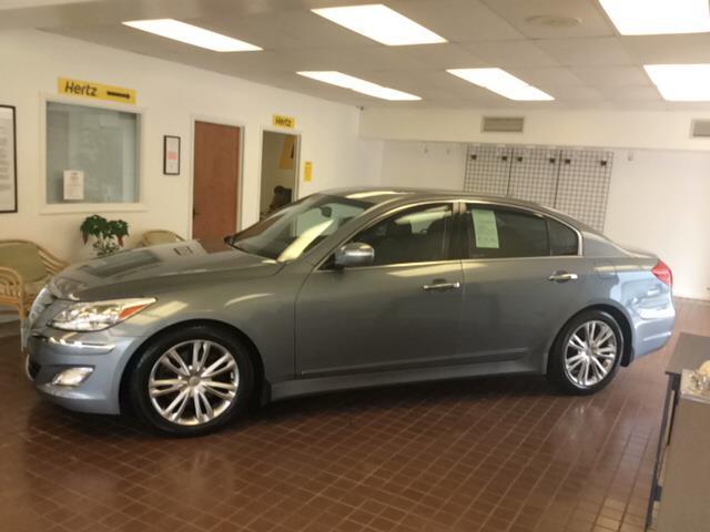 2014 hyundai genesis 3.8l 3.8l 4dr sedan for sale in kaneohe, hawaii