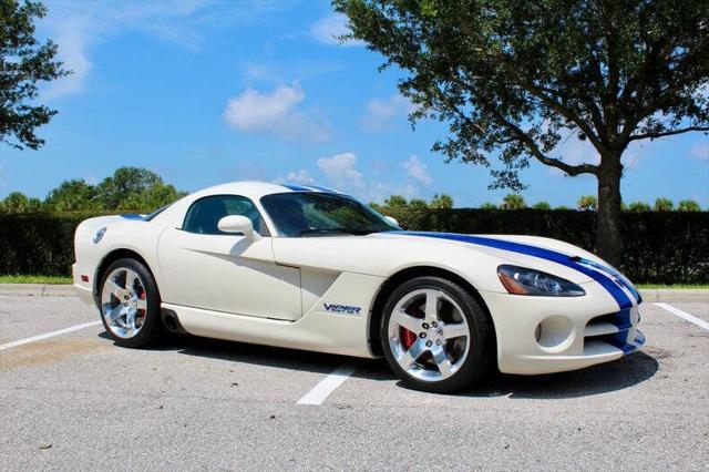 2006 dodge viper srt10