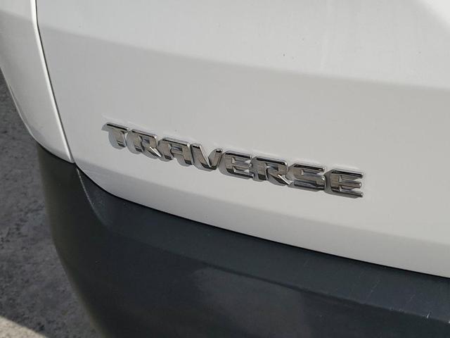 2021 chevrolet traverse ls